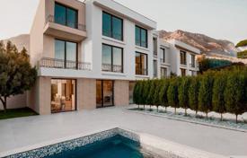 4غرفة  دو خانه بهم متصل 225 متر مربع Blizikuće, مونته نگرو. 650,000 €