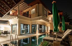 4غرفة  دو خانه بهم متصل 450 متر مربع Choeng Thale, تایلند. $1,040,000