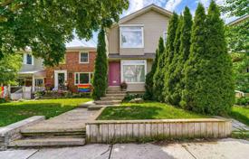  دو خانه بهم متصل – Erskine Avenue, Old Toronto, تورنتو,  انتاریو,   کانادا. C$1,154,000
