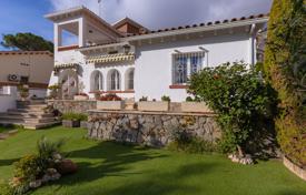 5غرفة خانه  181 متر مربع El Masnou, اسپانیا. 730,000 €