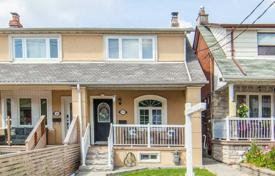  دو خانه بهم متصل – York, تورنتو, انتاریو,  کانادا. C$1,147,000