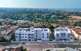 New residential complex with apartments and villas Chloraka, قبرس. 300,000 € از