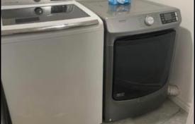 10غرفة خانه  اسکاربرو، تورنتو, کانادا. C$1,276,000