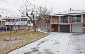  دو خانه بهم متصل – نورث یورک, تورنتو, انتاریو,  کانادا. C$1,120,000