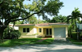 دو خانه بهم چسبیده – Coral Gables, فلوریدا, ایالات متحده آمریکا. $839,000