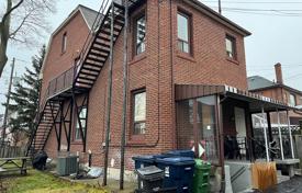 11غرفة خانه  York, کانادا. C$1,114,000