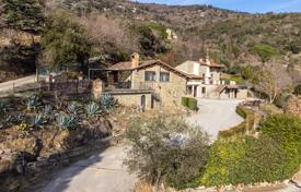 11غرفة کاخ  728 متر مربع Cortona, ایتالیا. 780,000 €