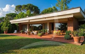 6غرفة ویلا  940 متر مربع Lucca, ایتالیا. 1,650,000 €