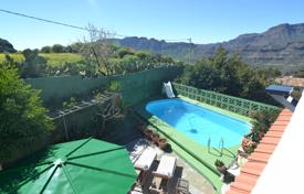 4غرفة ویلا  200 متر مربع Santa Lucía de Tirajana, اسپانیا. 575,000 €