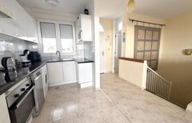 3غرفة دو خانه بهم چسبیده 165 متر مربع Barrio Los Menores, اسپانیا. 385,000 €