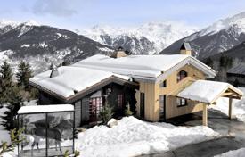 کلبه کوهستانی  – کورشول, Savoie, Auvergne-Rhône-Alpes,  فرانسه. 13,000 € هفته ای