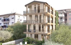 3غرفة آپارتمان  97 متر مربع Torri del Benaco, ایتالیا. 840,000 €