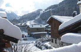 کلبه کوهستانی  – کورشول, Savoie, Auvergne-Rhône-Alpes,  فرانسه. 9,300 € هفته ای