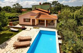 3غرفة خانه  84 متر مربع Žminj, کرواسی. 315,000 €