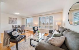 6غرفة خانه  Etobicoke, کانادا. C$1,445,000