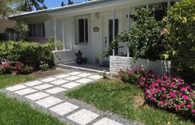 دو خانه بهم چسبیده – Key Biscayne, فلوریدا, ایالات متحده آمریکا. $1,350,000