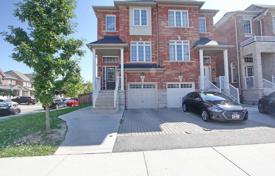  دو خانه بهم متصل – Etobicoke, تورنتو, انتاریو,  کانادا. C$975,000