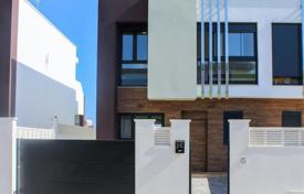  دو خانه بهم متصل – دنیا (آلیکانته), والنسیا, اسپانیا. 300,000 €