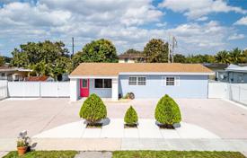 3غرفة خانه  174 متر مربع Miami Gardens, ایالات متحده آمریکا. $545,000