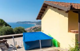 6غرفة ویلا  Alassio, ایتالیا. 635,000 €