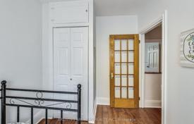 7غرفة  دو خانه بهم متصل Old Toronto, کانادا. C$1,548,000