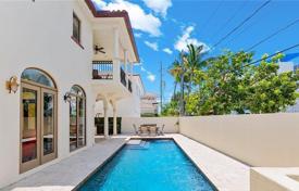 7غرفة ویلا  397 متر مربع Fort Lauderdale, ایالات متحده آمریکا. $2,765,000