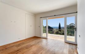 9غرفة ویلا  La Croix-Valmer, فرانسه. 2,990,000 €