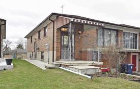  دو خانه بهم متصل – نورث یورک, تورنتو, انتاریو,  کانادا. C$1,197,000