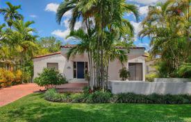 دو خانه بهم چسبیده – Coral Gables, فلوریدا, ایالات متحده آمریکا. $749,000