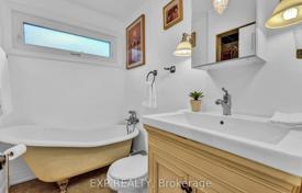 9غرفة خانه  Etobicoke, کانادا. C$1,207,000