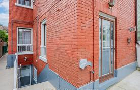 8غرفة  دو خانه بهم متصل Old Toronto, کانادا. C$1,556,000