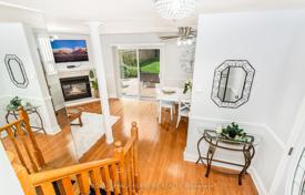 9غرفة خانه  Etobicoke, کانادا. C$1,719,000