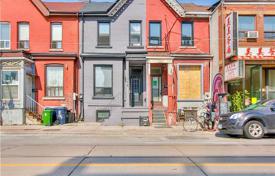  دو خانه بهم متصل – Gerrard Street East, تورنتو, انتاریو,  کانادا. C$1,383,000