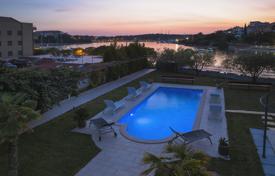 3غرفة خانه  245 متر مربع Istria County, کرواسی. 2,100,000 €