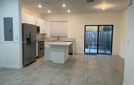 3غرفة  دو خانه بهم متصل 123 متر مربع North Miami Beach, ایالات متحده آمریکا. $495,000