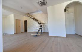 آپارتمان  – Dobrota, کوتور, مونته نگرو. 220,000 €