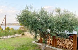 3غرفة خانه  100 متر مربع Vourvourou, یونان. 660,000 €