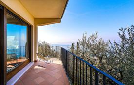 دو خانه بهم چسبیده – Torri del Benaco, ورونا, ونتو,  ایتالیا. 1,100,000 €