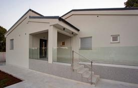 4غرفة خانه  147 متر مربع Kanfanar, کرواسی. 475,000 €