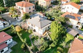 4غرفة خانه  214 متر مربع Umag, کرواسی. 795,000 €