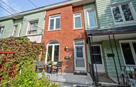  دو خانه بهم متصل – York, تورنتو, انتاریو,  کانادا. C$1,150,000