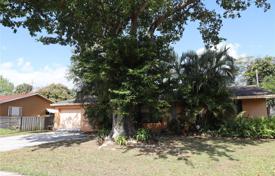 4غرفة خانه  203 متر مربع Plantation, ایالات متحده آمریکا. $480,000