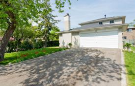 8غرفة خانه  Etobicoke, کانادا. C$1,829,000