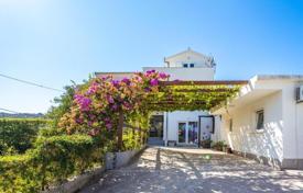 4غرفة خانه  216 متر مربع Slatine, کرواسی. 499,000 €
