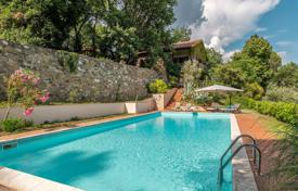 6غرفة کاخ  1410 متر مربع Montalcino, ایتالیا. 15,000,000 €