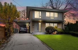 خانه  – Etobicoke, تورنتو, انتاریو,  کانادا. C$1,458,000