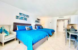 آپارتمان کاندو – Collins Avenue, میامی, فلوریدا,  ایالات متحده آمریکا. $255,000