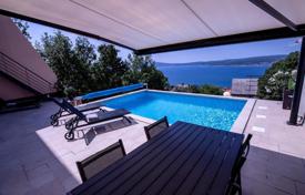 10غرفة خانه  352 متر مربع Crikvenica, کرواسی. 860,000 €