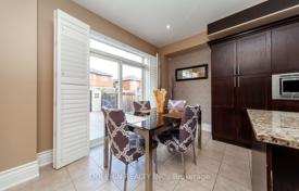 10غرفة خانه  Etobicoke, کانادا. C$2,014,000