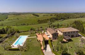 36غرفة کاخ  914 متر مربع Castelnuovo Berardenga, ایتالیا. 2,600,000 €
